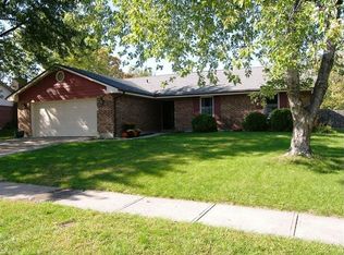 2109 Sherwood Forest Dr, Miamisburg, OH 45342