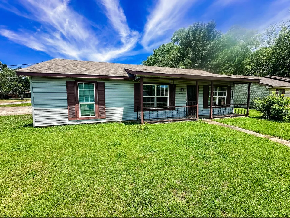 3001 Susan Dr