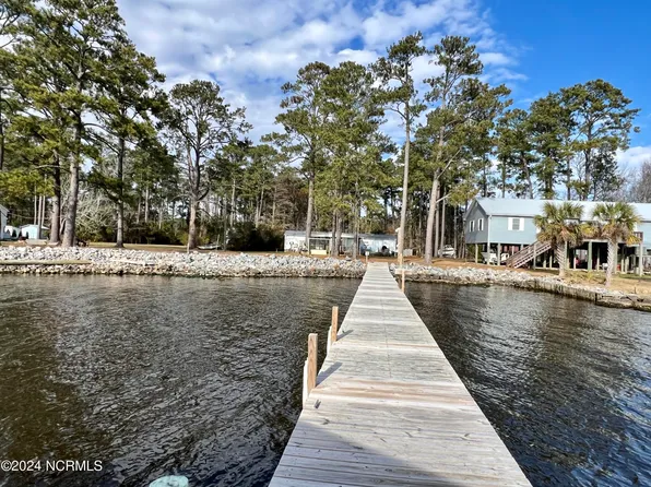 1037 Old Pamlico Beach Road, Belhaven, NC 27810