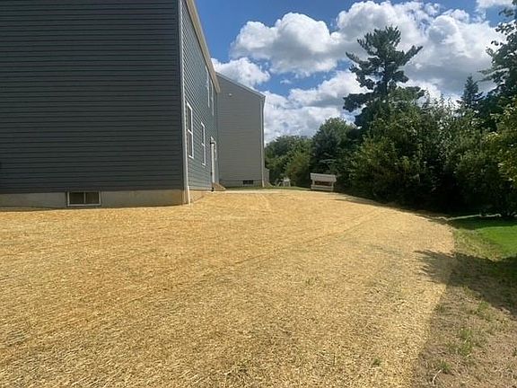 3rd image of 1775 Welch Ln