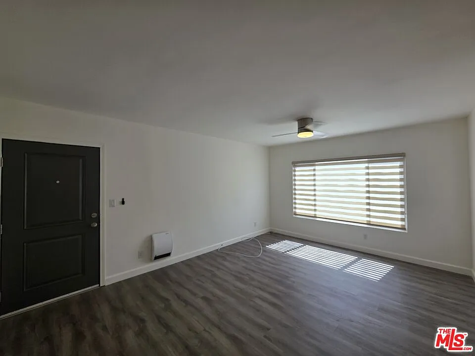 2 bed, 1.0 bath, 680 sqft, $3,050 — Photo 2