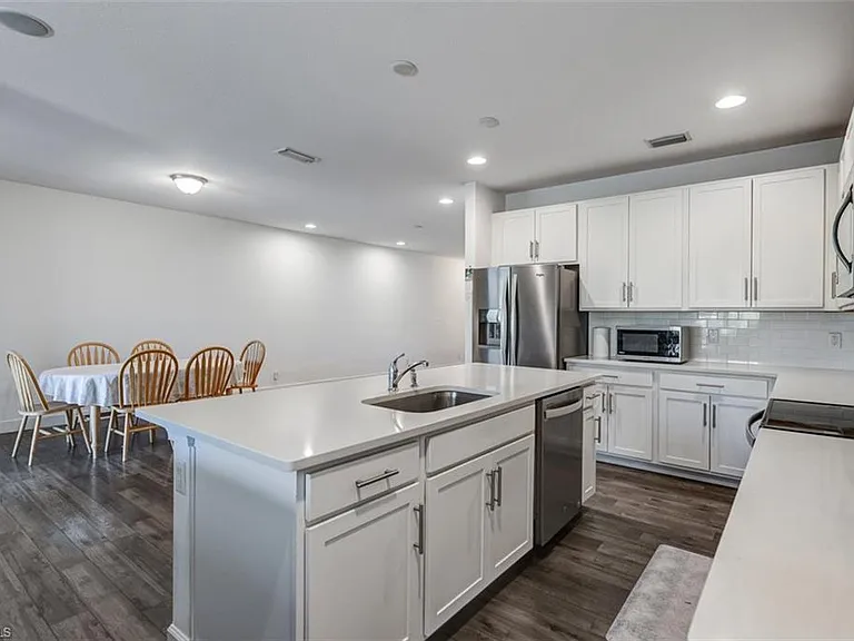 26483 Bonita Fairways Blvd — Photo 11
