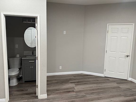 5th image of 10988 Sumac Ct