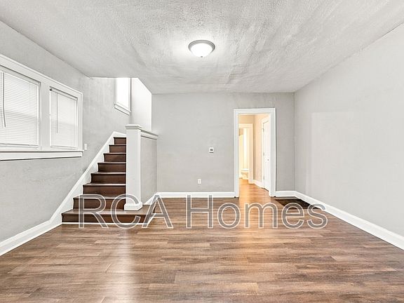2nd image of 3618 Salem St