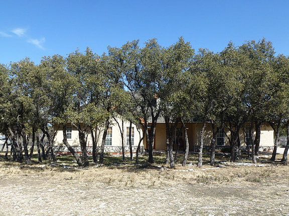 3rd image of 2550 Venado Dr