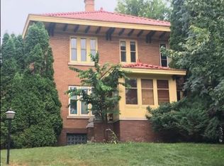 1911 E 2nd St, Duluth, MN 55812