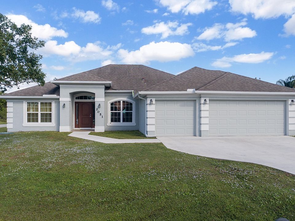 1st image of 2051 SW Brisbane Street