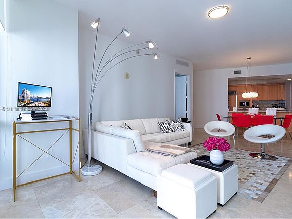4th image of 15811 Collins Ave APT 2103