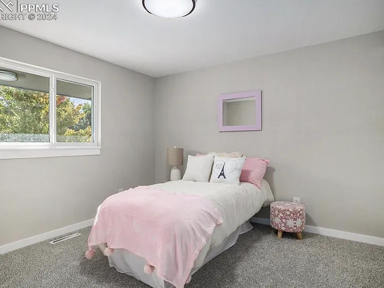1188 Commanchero Dr — Photo 14