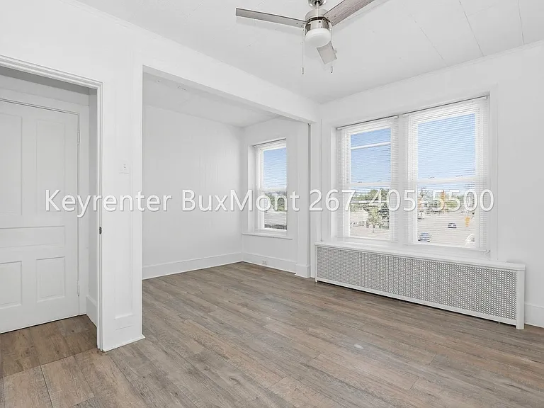 340-342 W Broad St — Photo 7