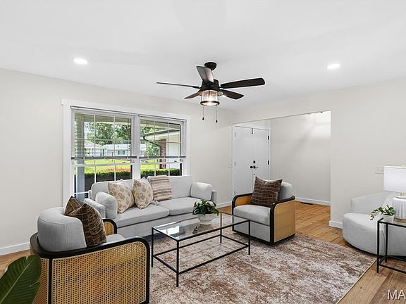 4th image of 2390 Grassland Dr