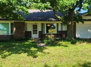 7220 SW 30th St, Columbus, KS 66725