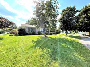 1 Delray Cir, Poughkeepsie, NY 12603