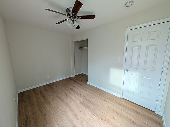 4th image of 1602 Alametos St #1602