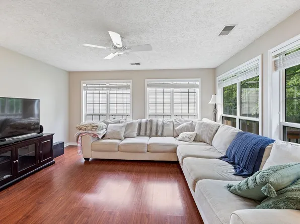 6145 Hampton Hall Way, Hermitage, TN 37076