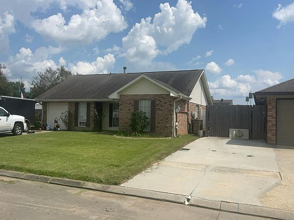 2nd image of 210 Gaynell Dr