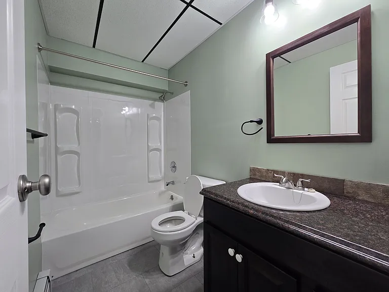 4550 Washington Square Dr — Photo 7