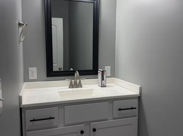 538 N Elm St #A, Henderson, KY 42420