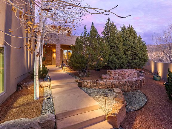 3rd image of 13405 La Arista Pl NE