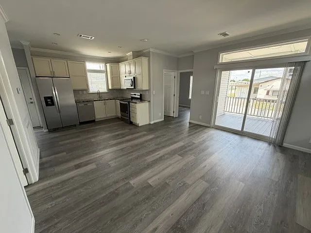1101 W Commerce Ave #73 — Photo 5