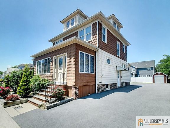 2nd image of 149 Washington Rd