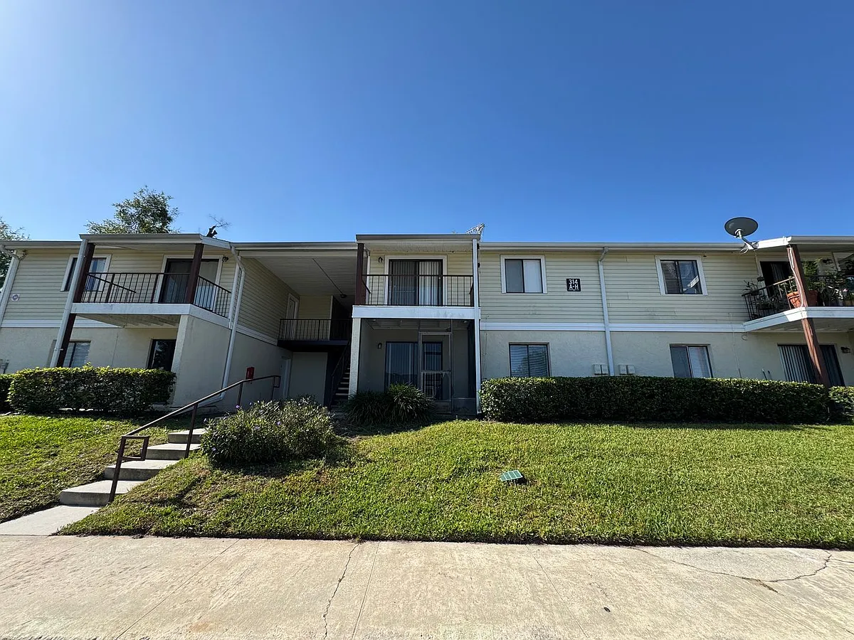 Building Photo - 314 Cherokee Ct #D