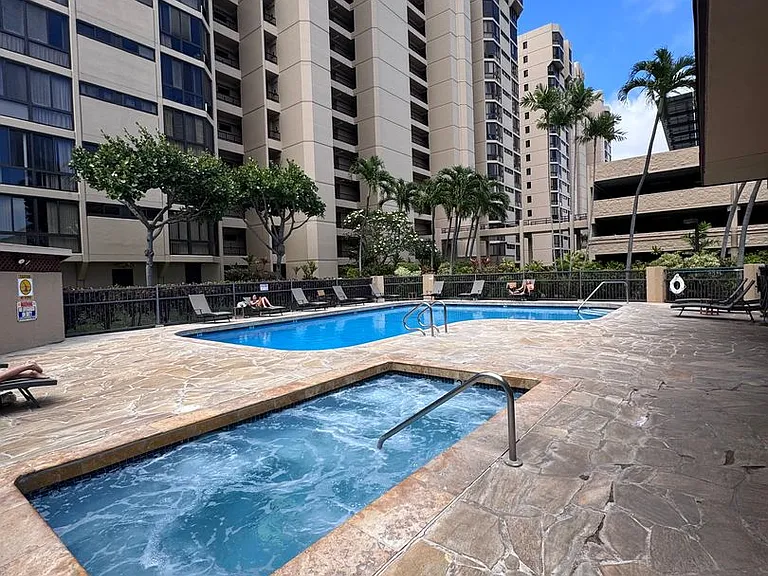 5070 Likini St #410 — Photo 15