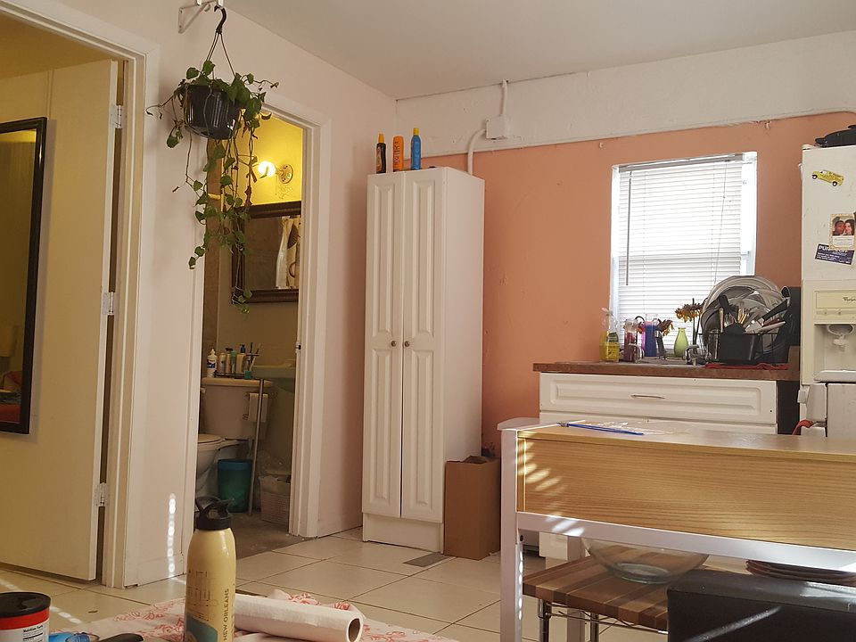 kitchen / living room
