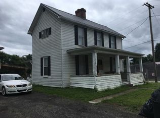 910 Country Club Rd, Fairmont, WV 26554