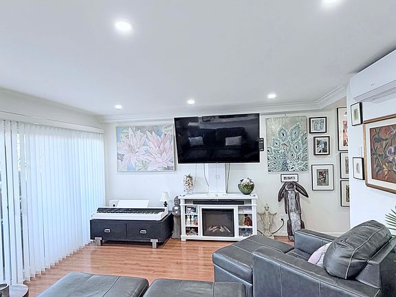 3rd image of 3707 E Livingston Dr Unit 206