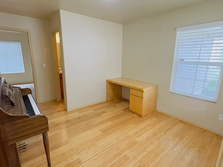 14704 33rd Pl SW — Photo 16