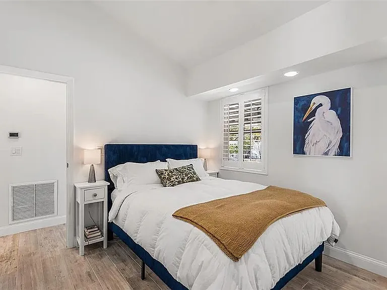 14024 N Bayshore Dr — Photo 21