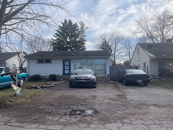 2nd image of 620 Dawes Ave