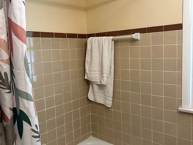 4409 Adrian Rd — Photo 18