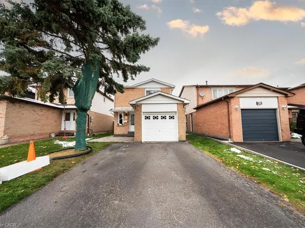 47 Martindale Cres, Brampton, ON L6X 2V7