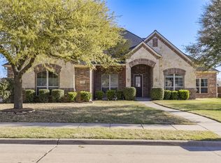 101 Tee Side Dr, Waxahachie, TX