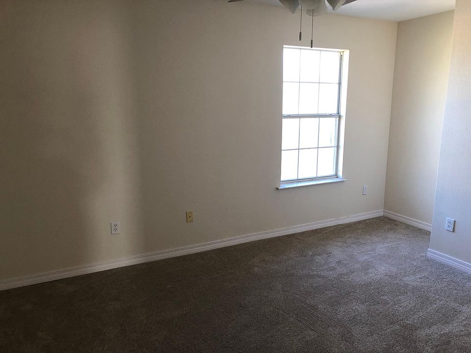 1st image of 21 Arapaho Dr