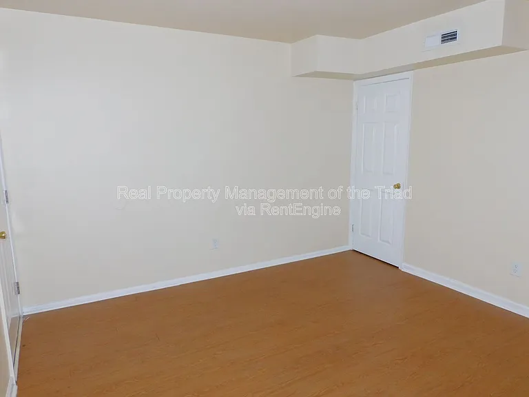 4216 Parker St #G — Photo 3