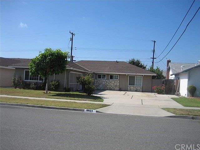 2nd image of 9651 Robin Ave