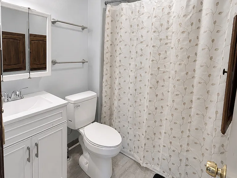 29 Sacandaga Rd #1 — Photo 5