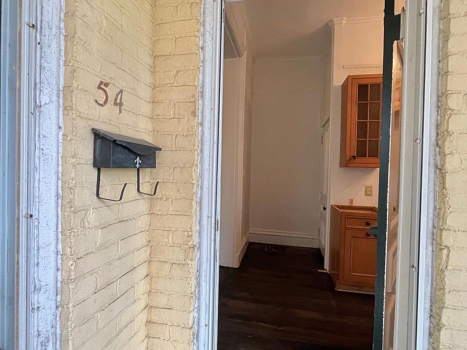 1st image of 54 High St #1