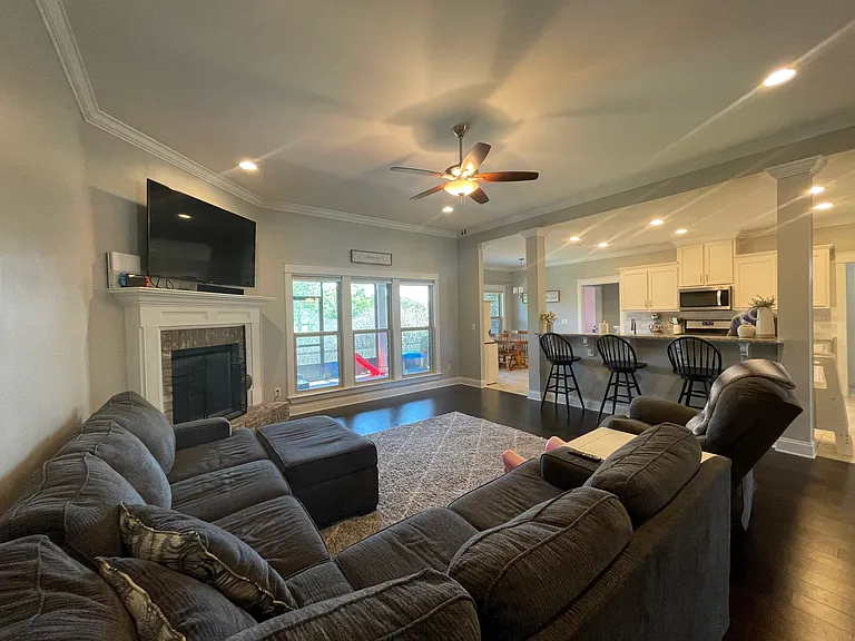 27035 Allenbrook Ct — Photo 2