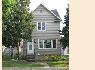 224 N 4th St, Bovey, MN 55709