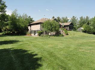 W8379 Springwood Ln, Delavan, WI 53115