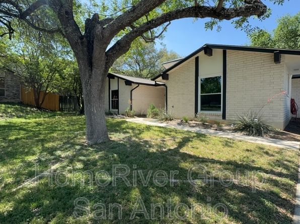 6106 Royal Sun St, Leon Valley, TX 78238