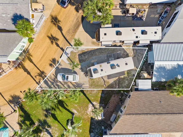 207 Squid Ln, Panama City Beach, FL 32408