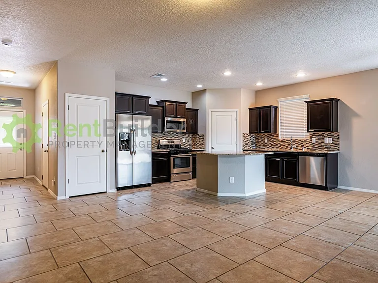 6936 Tombstone Rd NW — Photo 5