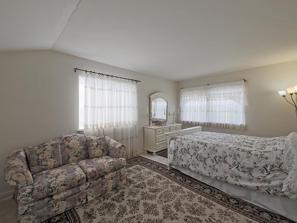 1st image of 3240 Buckhorn Ct