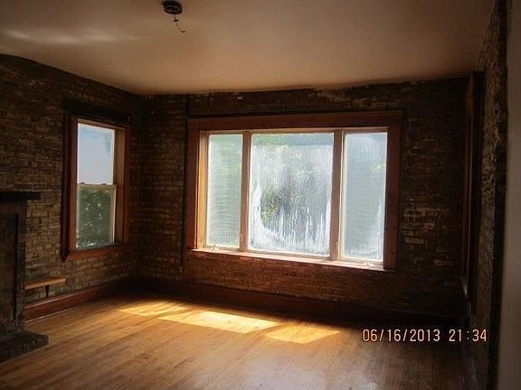 2nd image of 1748 N Mason Ave
