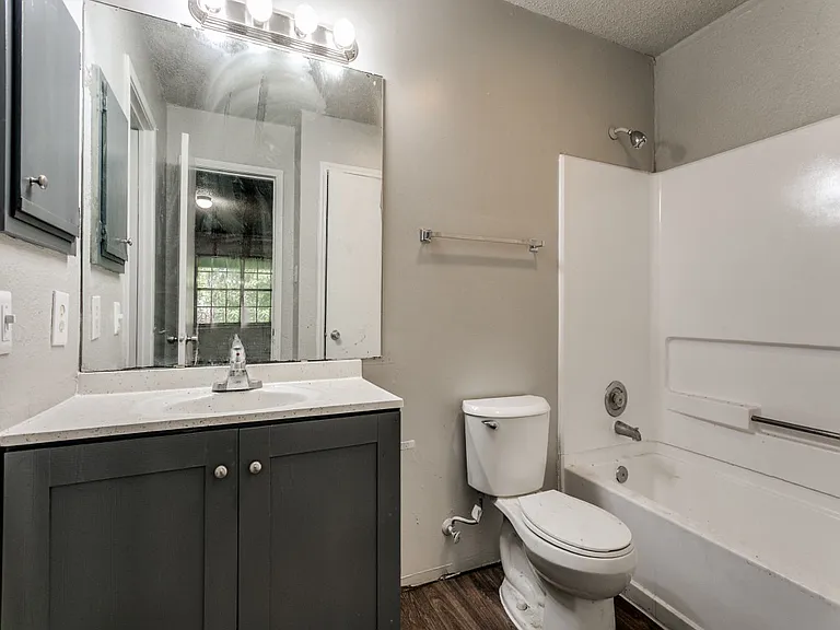 7529 Oak Chase — Photo 11